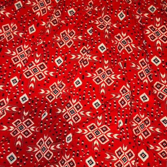 Mini Red Dress with Patterns - Picture 2 of 2